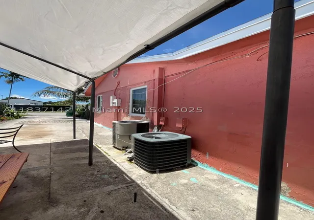 Photo 3 of Sale Pending at 14923 Sw 302Nd Ter, Homestead, FL 33033 | MLS# A11837142 | Listing updated on 2026-09-02