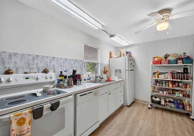Photo 4 of Manufactured home for sale at 2430 Sw 53Rd St, Dania Beach, FL 33312 | MLS# A11845128 | Listing updated on 2026-09-01