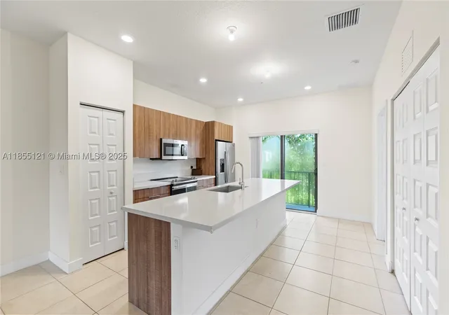 Listing Photo 1 - Condo for sale in building located at 7831 Nw 104Th Ave, Doral, FL 33178 - Unit #22
