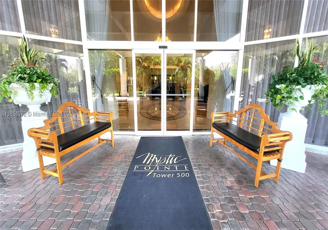 Photo 4 of Condo for sale at 3530 Mystic Pointe Dr #2508, Aventura, FL 33180 | MLS# A11854372 | Listing updated on 2026-09-17