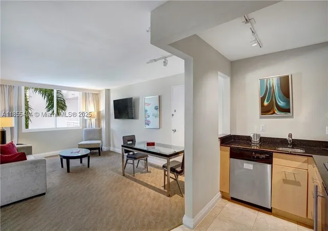 Photo 3 of Condo for sale at 2670 E Sunrise Blvd #521, Fort Lauderdale, FL 33304 | MLS# A11855494 | Listing updated on 2026-09-01