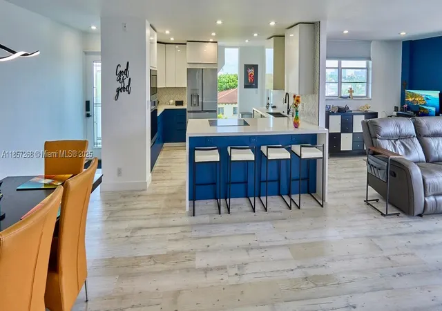 Listing Photo 3 - Condo for sale in building located at 3545 Ne 166Th St, Miami, FL 33160 - Unit #510