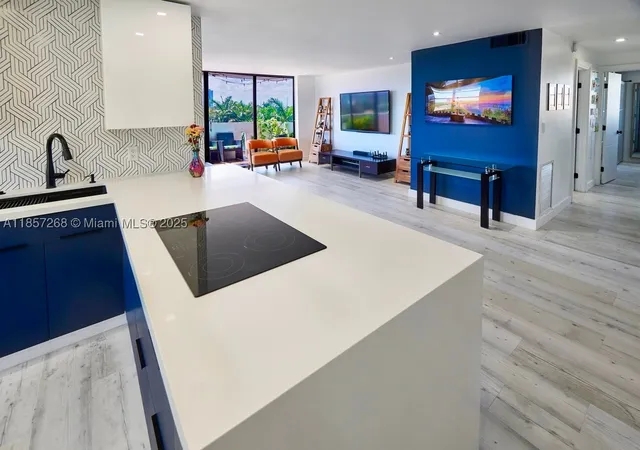 Listing Photo 5 - Condo for sale in building located at 3545 Ne 166Th St, Miami, FL 33160 - Unit #510