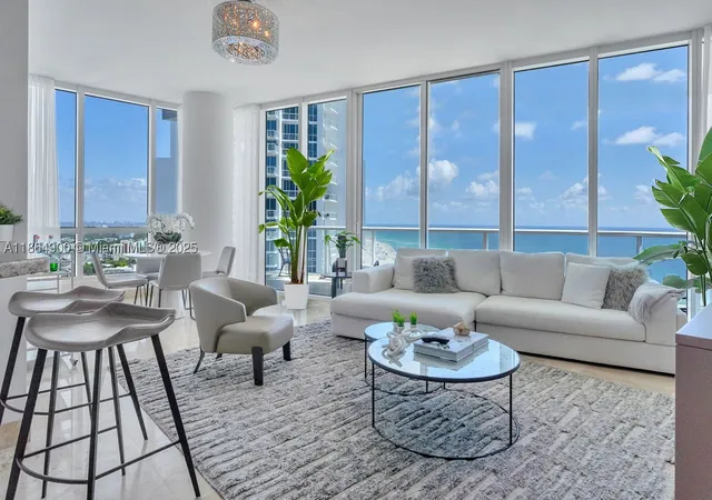 Photo 4 of Condo for sale at 100 S Pointe Dr #2208, Miami Beach, FL 33139 | MLS# A11864900 | Listing updated on 2026-09-02
