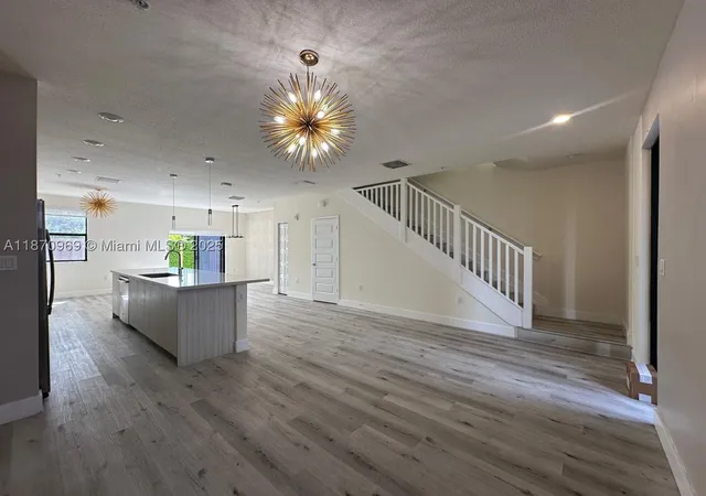 Listing Photo 2 - Condo for sale in building located at 10413 Nw 82Nd St, Doral, FL 33178 - Unit #9