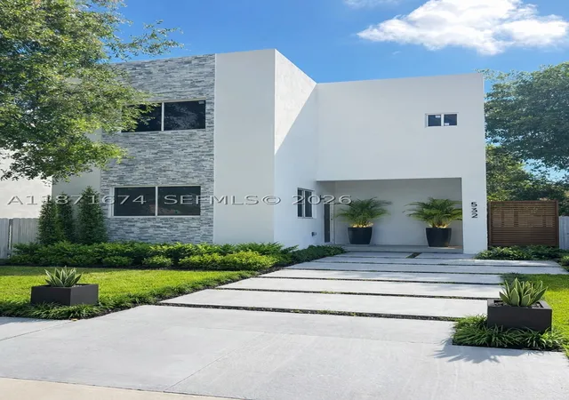 Photo 1 of Single family home for sale at 532 Nw 17th Ave, Fort Lauderdale, FL 33311 | MLS# A11871674 | Listing updated on 2026-09-10