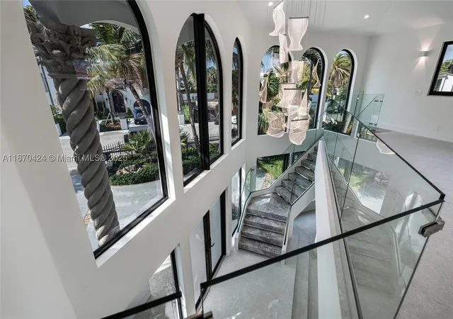 Photo 2 of Sale Pending at 3321 Ne 16th Pl, Fort Lauderdale, FL 33305 | MLS# A11870424 | Listing updated on 2026-09-03