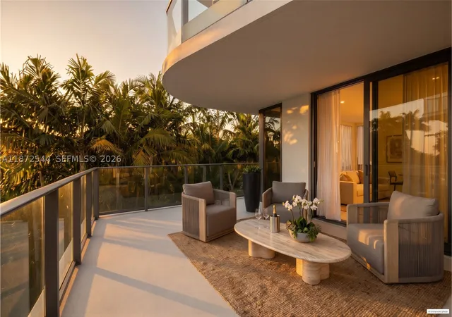 Listing Photo 5 - Condo for sale in Alana Bay Harbor Islands located at 9901 W Bay Harbor Dr, Miami, FL 33154 - Unit #403