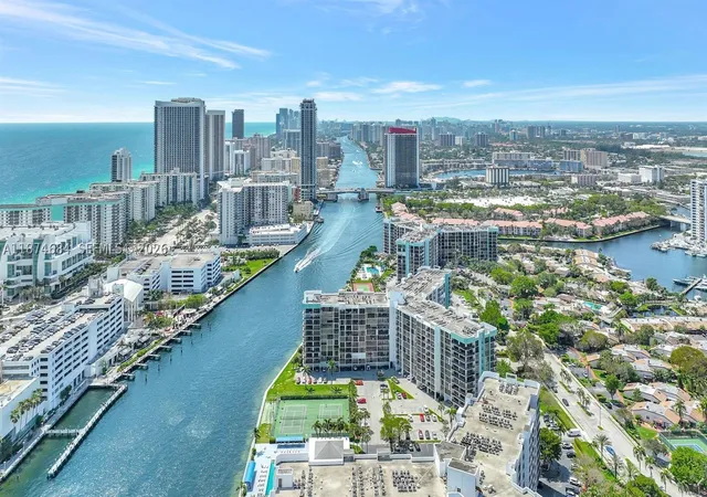 Photo 2 of Condo for sale at 1000 Parkview Dr #805, Hallandale Beach, FL 33009 | MLS# A11874684 | Listing updated on 2026-09-01