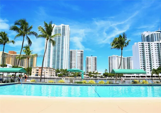 Photo 4 of Condo for sale at 1000 Parkview Dr #805, Hallandale Beach, FL 33009 | MLS# A11874684 | Listing updated on 2026-09-01
