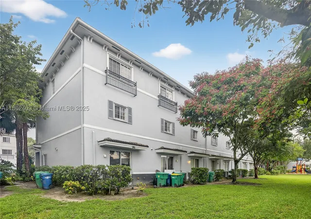 Photo 2 of Townhouse for sale at 3445 Nw 14th Ct, Fort Lauderdale, FL 33311 | MLS# A11862403 | Listing updated on 2026-09-02