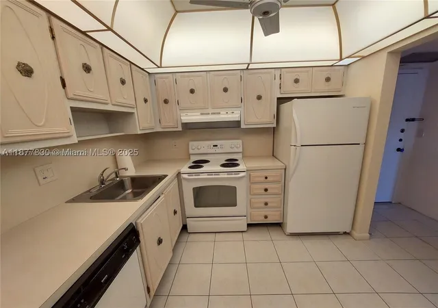 Photo 2 of Condo for sale at 257 S Cypress Rd #438, Pompano Beach, FL 33060 | MLS# A11877830 | Listing updated on 2026-09-14