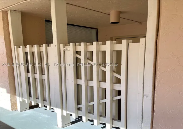 Photo 2 of Sale Pending at 6800 Cypress Rd #408, Plantation, FL 33317 | MLS# A11880312 | Listing updated on 2026-09-25