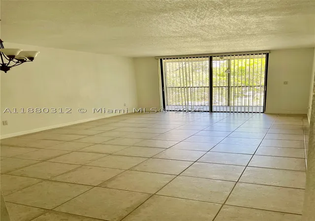 Photo 4 of Sale Pending at 6800 Cypress Rd #408, Plantation, FL 33317 | MLS# A11880312 | Listing updated on 2026-09-25
