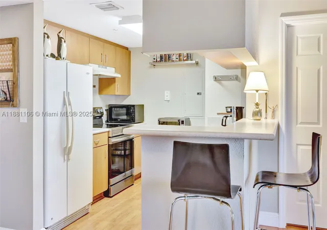 Photo 2 of Condo for sale at 816 Nw 11Th St #905, Miami, FL 33136 | MLS# A11881106 | Listing updated on 2026-09-18