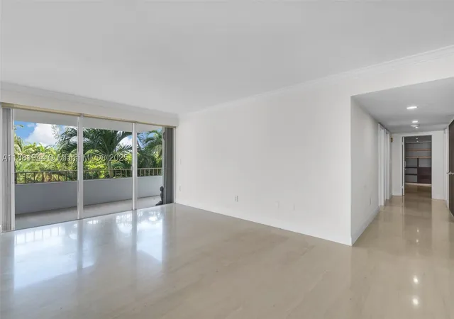 Photo 4 of Sale Pending at 155 Ocean Lane Dr #300, Key Biscayne, FL 33149 | MLS# A11881944 | Listing updated on 2026-09-09