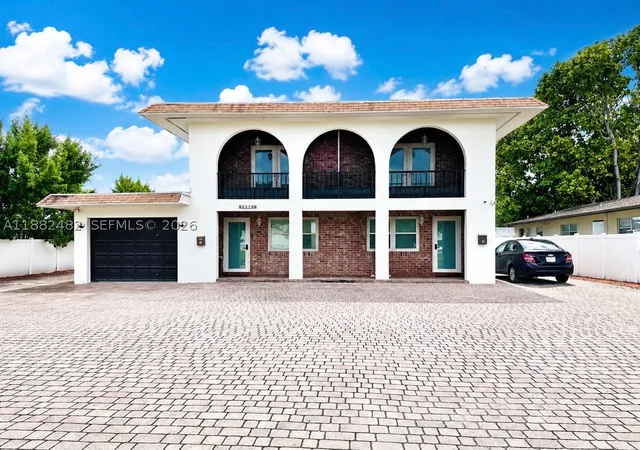 Multi family home for sale at 2270 Sw 46Th Ct, Fort Lauderdale, FL 33312 | MLS# A11882482