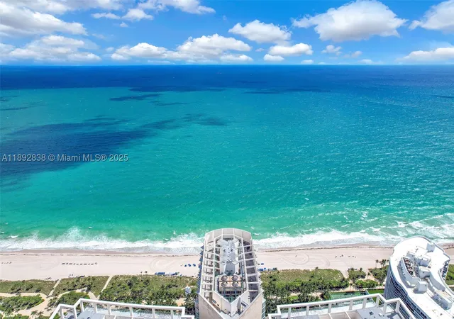 Listing Photo 3 - Condo for sale in building located at 9701 Collins Ave, Bal Harbour, FL 33154 - Unit #2104S