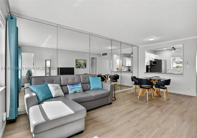 Listing Photo 5 - Condo for sale in building located at 4706 Nw 36Th St, Lauderdale Lakes, FL 33319 - Unit #411