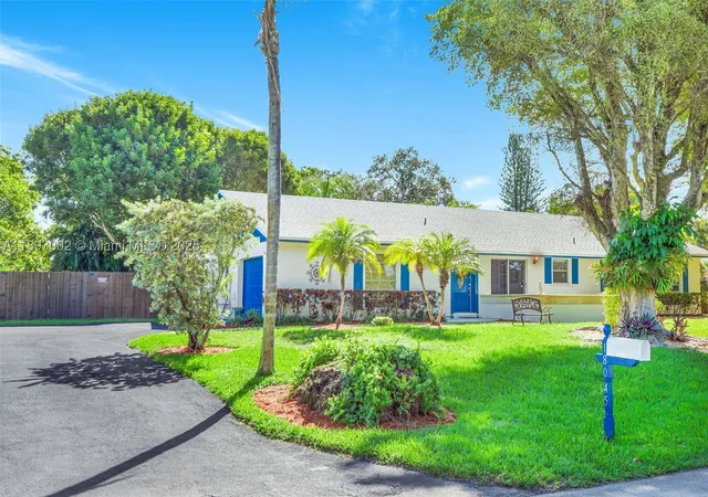 Photo 2 of Single family home for sale at 18045 Sw 87th Ct, Palmetto Bay, FL 33157 | MLS# A11893002 | Listing updated on 2026-10-06