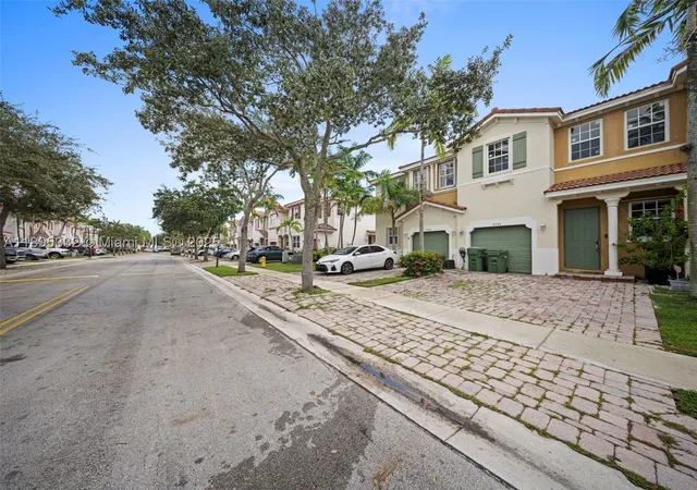Photo 3 of Townhouse for sale at 2104 Ne 3rd Ct, Homestead, FL 33033 | MLS# A11895332 | Listing updated on 2026-09-10