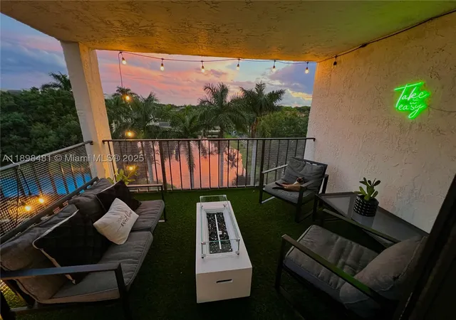 Condo for sale at 6190 Woodlands Blvd #517, Tamarac, FL 33319 | MLS# A11898481 | Listing updated on 2026-09-03