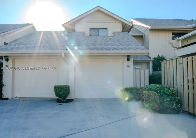 Photo 4 of Condo for sale at 17081 Waterbend Dr #227, Jupiter, FL 33477 | MLS# A11893840 | Listing updated on 2026-09-03