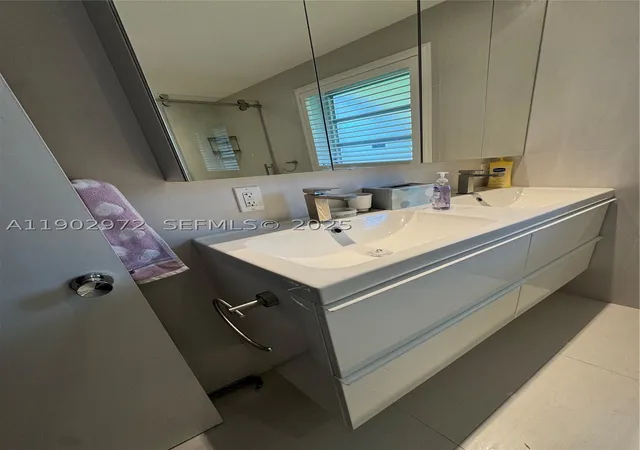 Photo 3 of House for sale at 1501 Arthur St #1, Hollywood, FL 33020 | MLS# A11902972 | Listing updated on 2026-09-30