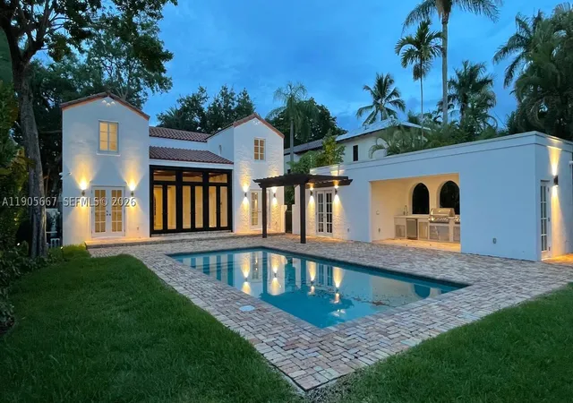 Photo 4 of Sale Pending at 4100 Monserrate St, Coral Gables, FL 33146 | MLS# A11905667 | Listing updated on 2026-09-11