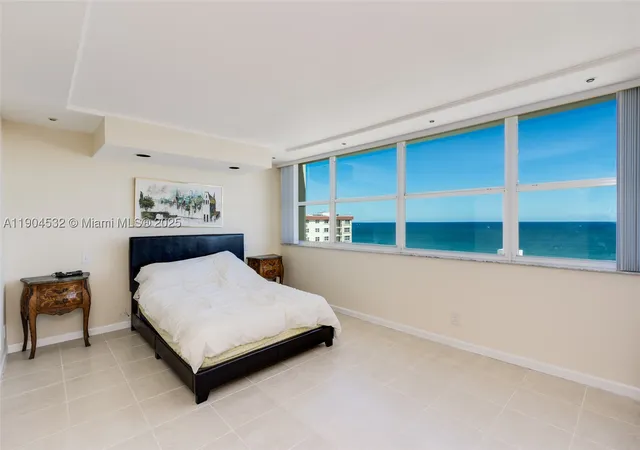Photo 4 of Condo for sale at 1410 S Ocean Dr #1702, Hollywood, FL 33019 | MLS# A11904532 | Listing updated on 2026-08-31