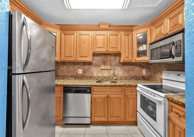 Photo 2 of Condo for sale at 3270 Nw 104th Ave #3270, Coral Springs, FL 33065 | MLS# A11905949 | Listing updated on 2026-09-12