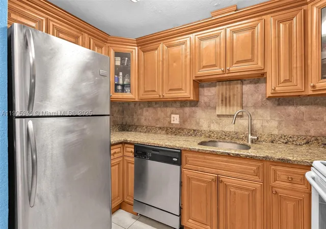 Photo 3 of Condo for sale at 3270 Nw 104th Ave #3270, Coral Springs, FL 33065 | MLS# A11905949 | Listing updated on 2026-09-12