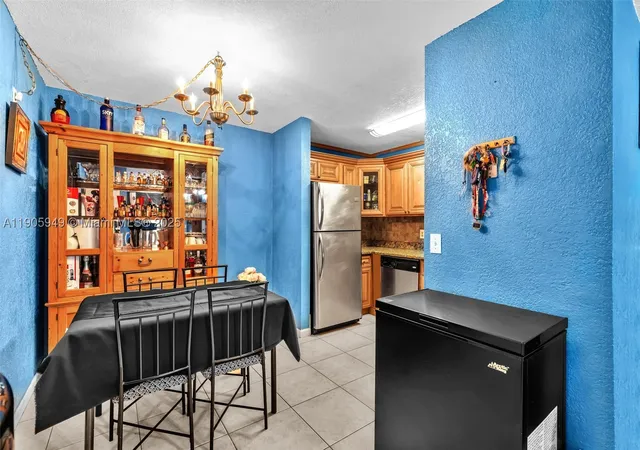 Photo 4 of Condo for sale at 3270 Nw 104Th Ave #3270, Coral Springs, FL 33065 | MLS# A11905949 | Listing updated on 2026-09-29