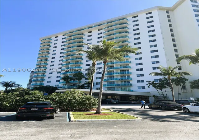 Photo 2 of Condo for sale at 19370 Collins Ave #PH-10, Sunny Isles Beach, FL 33160 | MLS# A11906495 | Listing updated on 2026-08-27