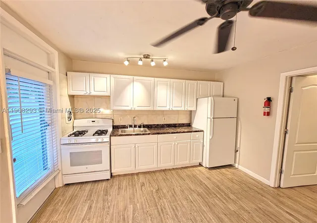 Listing Photo 1 - Condo for sale in building located at 441 Collins Ave, Miami Beach, FL 33139 - Unit #12A