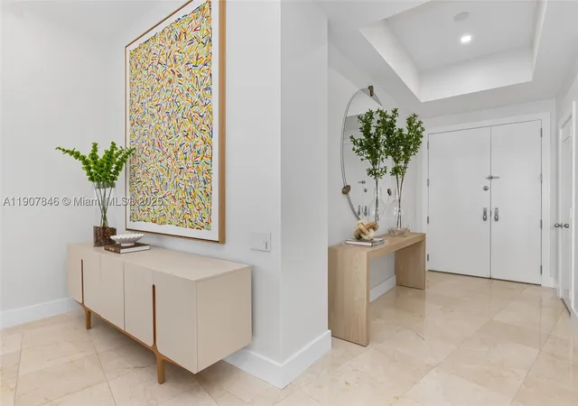 Photo 3 of Sale Pending at 808 Brickell Key Dr #3901, Miami, FL 33131 | MLS# A11907846 | Listing updated on 2026-10-06