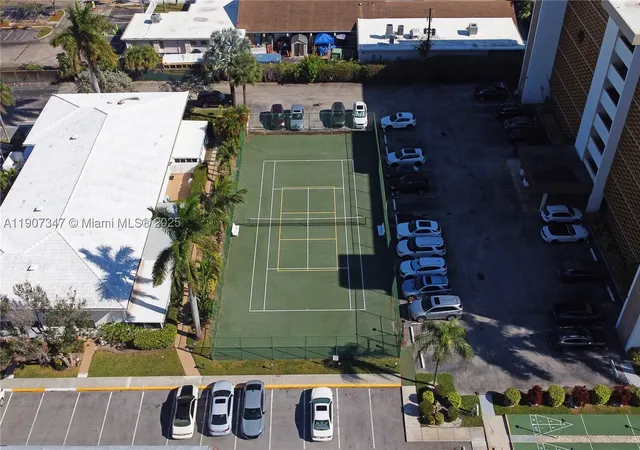 Photo 3 of Condo for sale at 3040 Ne 16Th Ave #216, Oakland Park, FL 33334 | MLS# A11907347 | Listing updated on 2026-10-03