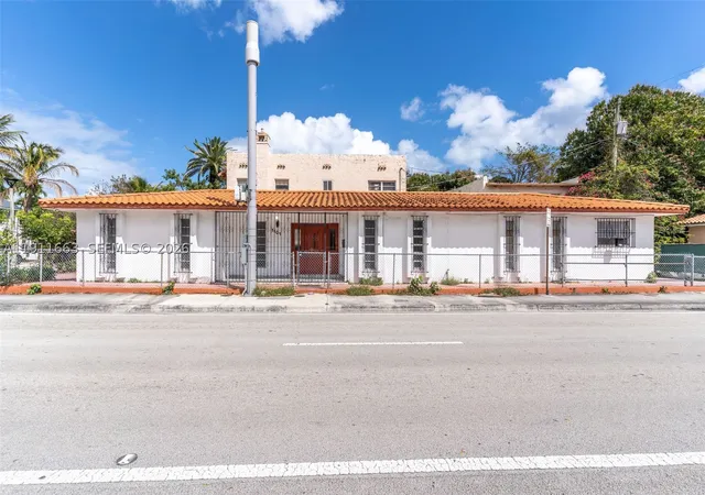 Single family home for sale at 1101 Sw 17 Ave, Miami, FL 33135 | MLS# A11911663