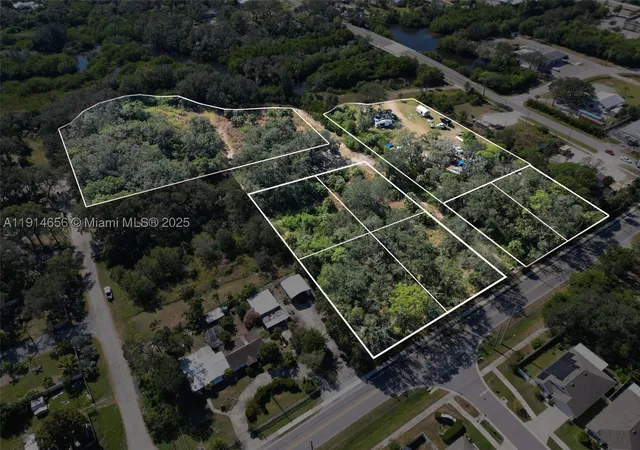 Photo 3 of Land for sale at 301 E Shell Point Road, Ruskin, FL 33570 | MLS# A11914656 | Listing updated on 2026-09-10