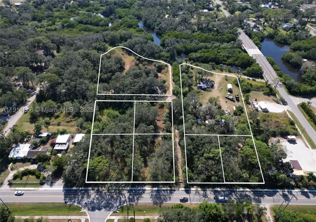 Photo 4 of Land for sale at 301 E Shell Point Road, Ruskin, FL 33570 | MLS# A11914656 | Listing updated on 2026-09-10