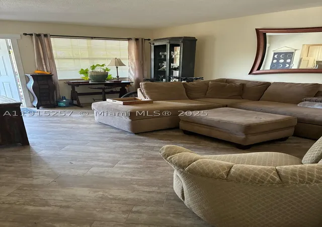 Photo 4 of Condo for sale at 2050 Ne 39Th St #311 NORTH, Lighthouse Point, FL 33064 | MLS# A11915257 | Listing updated on 2026-09-04