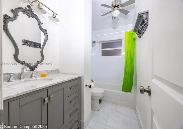 Photo 4 of Condo for sale at 161 Ne 10Th Ave #15A, Hallandale Beach, FL 33009 | MLS# A11915951 | Listing updated on 2026-08-30
