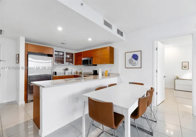Listing Photo 5 - Condo for sale in Midblock Miami located at 3250 Ne 1St Ave, Miami, FL 33137 - Unit #605