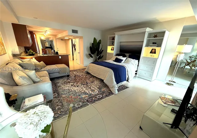 Photo 4 of Condo for sale at 10275 Collins Avenue #1101, Bal Harbour, FL 33154 | MLS# A11918596 | Listing updated on 2026-09-01