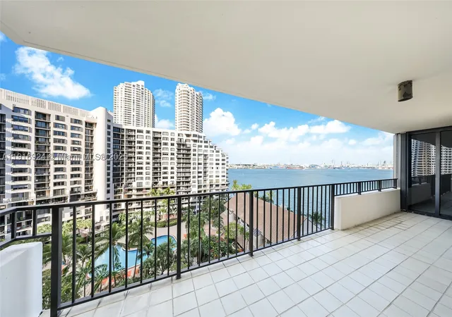 Photo 3 of Condo for sale at 520 Brickell Key Dr #A1104, Miami, FL 33131 | MLS# A11916924 | Listing updated on 2026-10-06