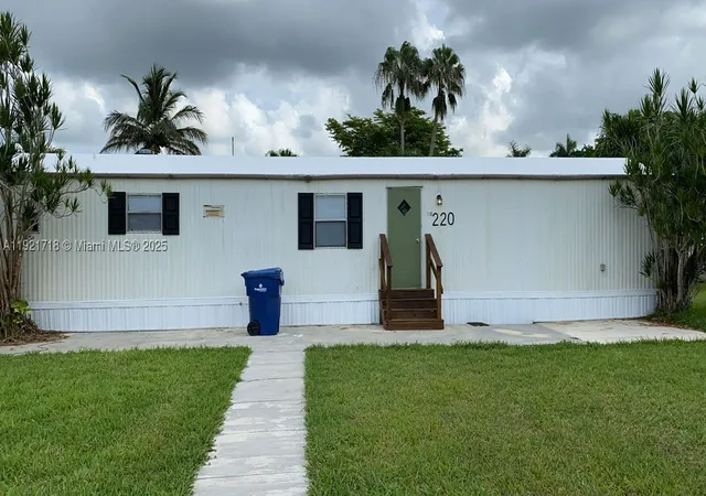 Photo 1 of Manufactured home for sale at 35250 Sw 177th Ct #220, Homestead, FL 33034 | MLS# A11921718 | Listing updated on 2026-09-08