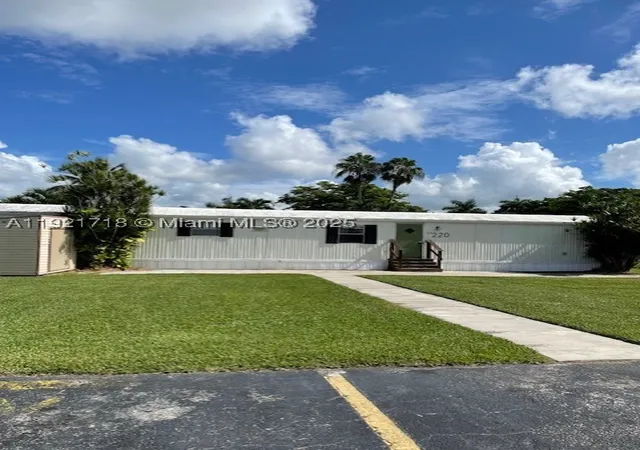 Photo 2 of Manufactured home for sale at 35250 Sw 177th Ct #220, Homestead, FL 33034 | MLS# A11921718 | Listing updated on 2026-09-08