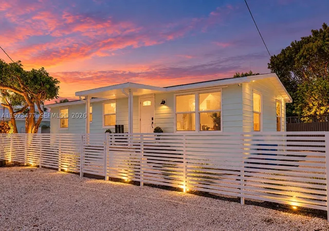Photo 1 of Manufactured home for sale at 212 Buttonwood Ln, Key Largo, FL 33070 | MLS# A11923477 | Listing updated on 2026-09-21