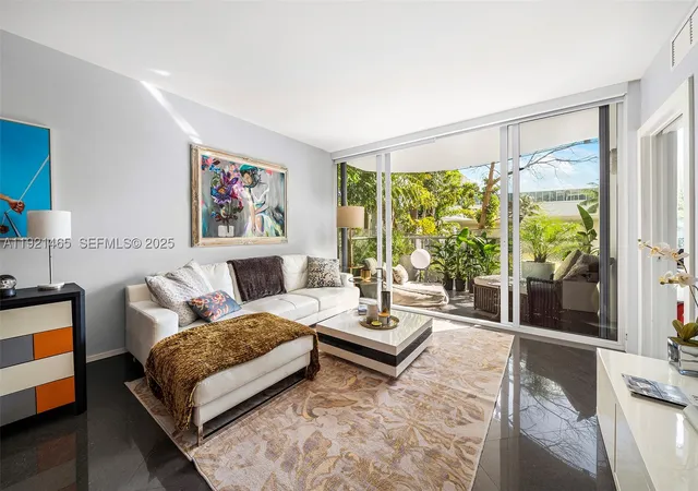 Photo 2 of Sale Pending at 2155 Washington Ct #205, Miami Beach, FL 33139 | MLS# A11921465 | Listing updated on 2026-10-06