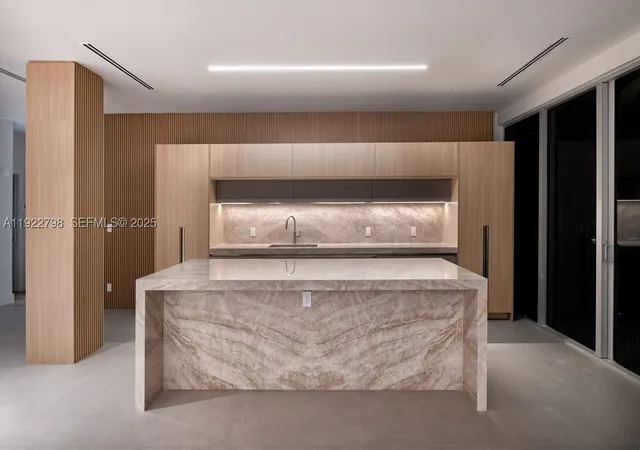Photo 3 of Condo for sale at 465 Brickell Ave #5701, Miami, FL 33131 | MLS# A11922798 | Listing updated on 2026-10-07
